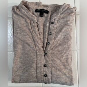 Banana Republic Heather Beige Button up Henley Shirt Eyelet button closures Sz L